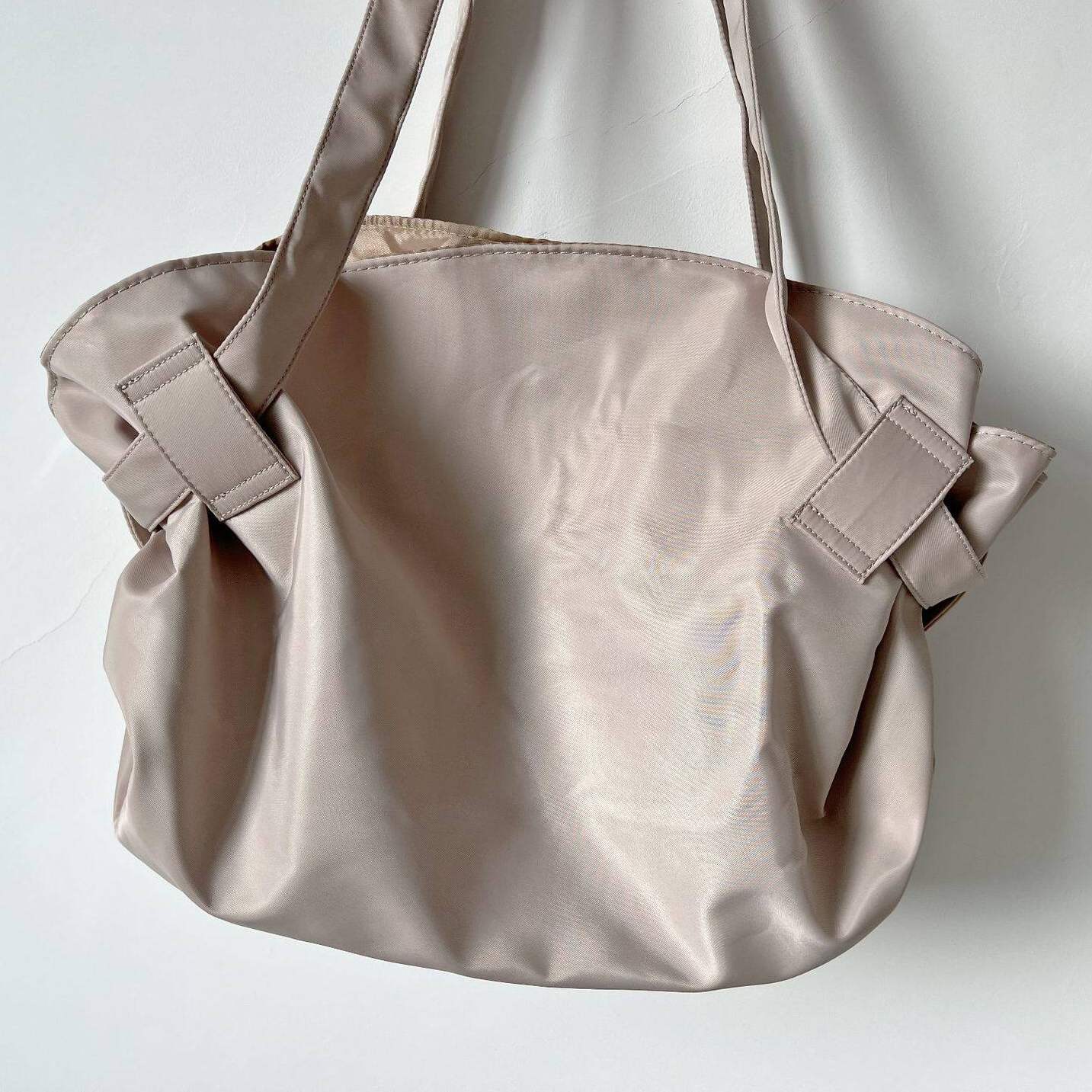 Two-in-One Picnic Mat Backpack with Quick Folding Feature