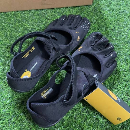 Women's Five-Finger Fitness Dance Shoes