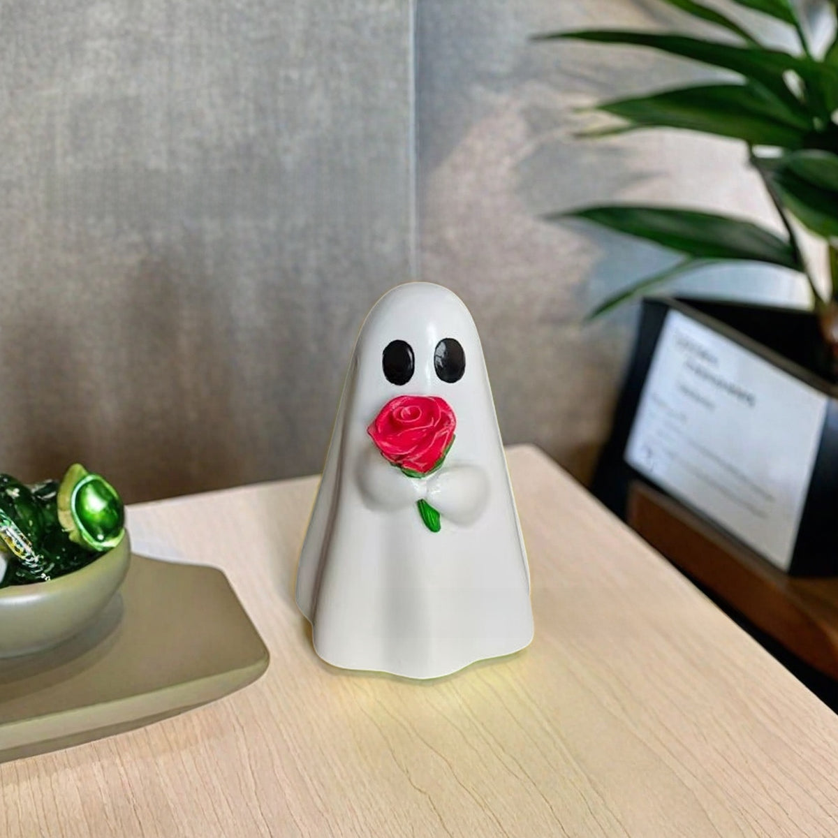 Halloween Resin Statue Ghost Decoration Cute Party Ornament