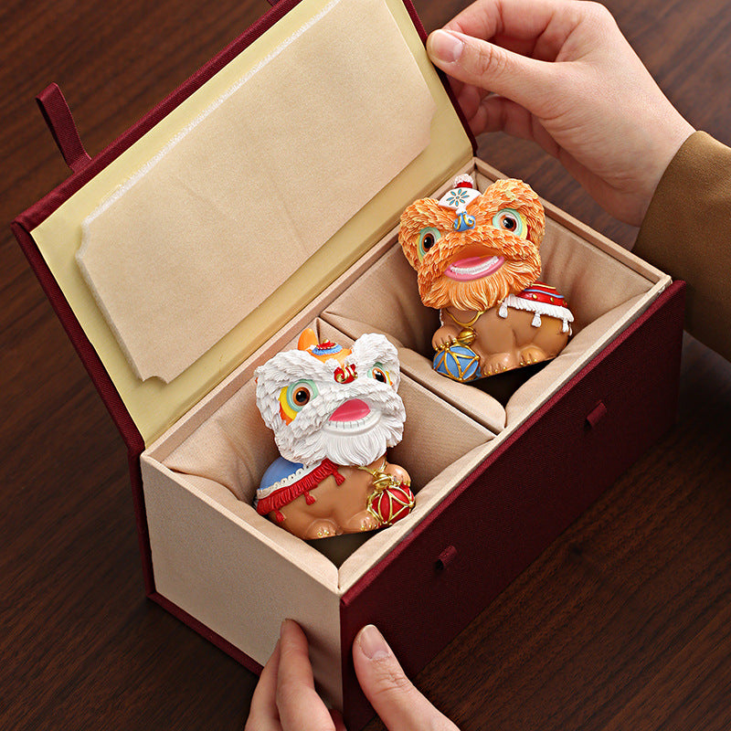 Chinese Style Resin Lion Decoration