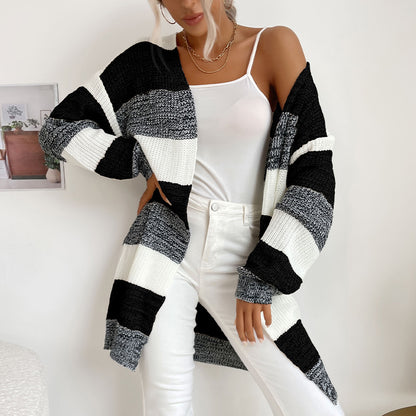 Womens Color Block Buttonless Sweater Coat