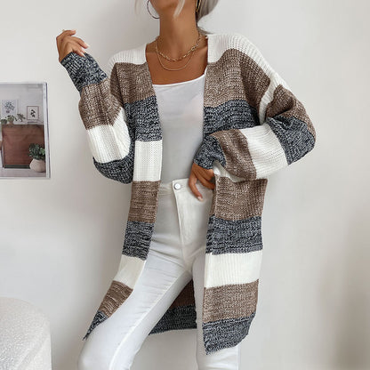Womens Color Block Buttonless Sweater Coat
