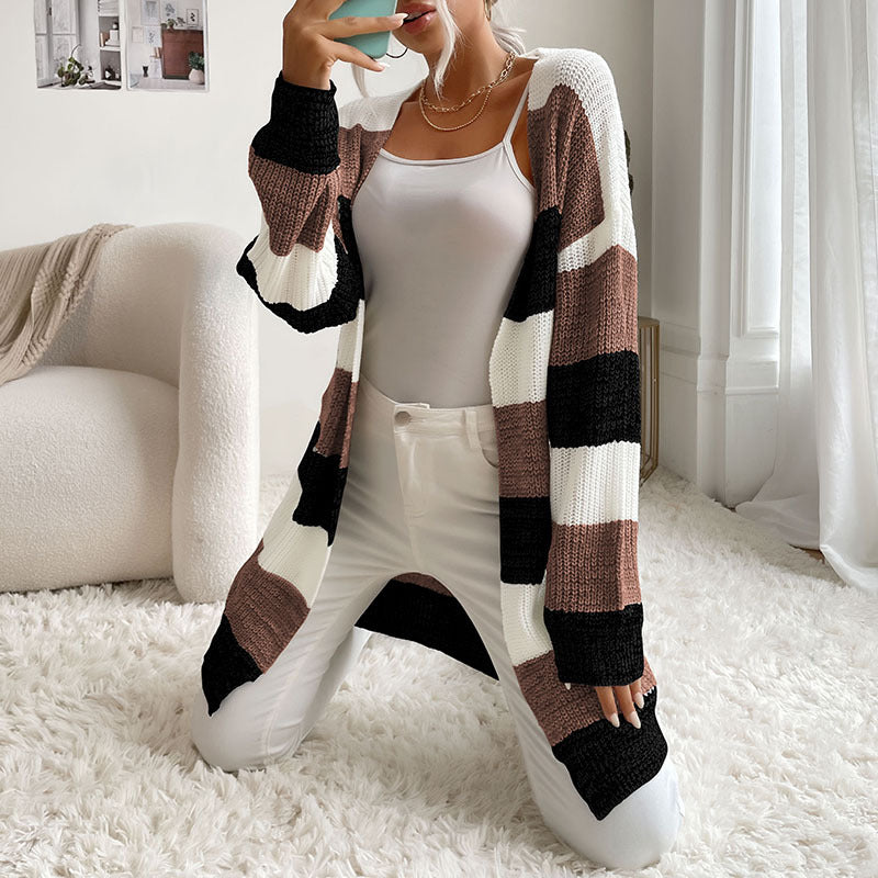 Womens Color Block Buttonless Sweater Coat