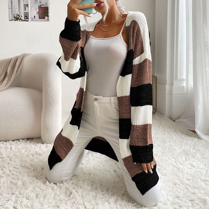Womens Color Block Buttonless Sweater Coat