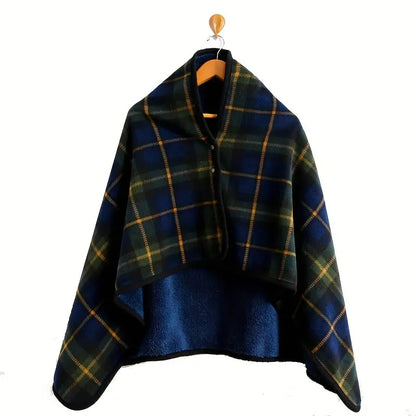 A buttoned shawl blanket for lunch break