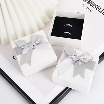Elegant Gray Bow Jewelry Gift Box