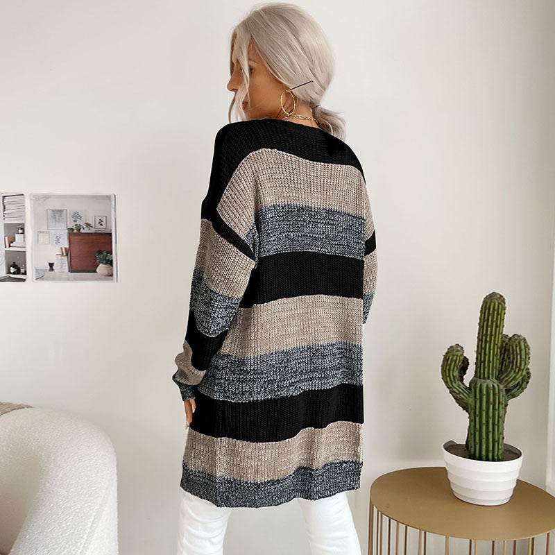 Womens Color Block Buttonless Sweater Coat