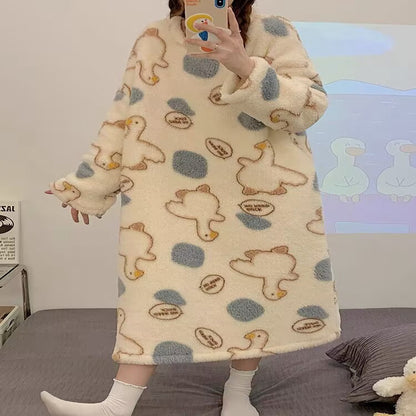 Autumn and Winter nightgown