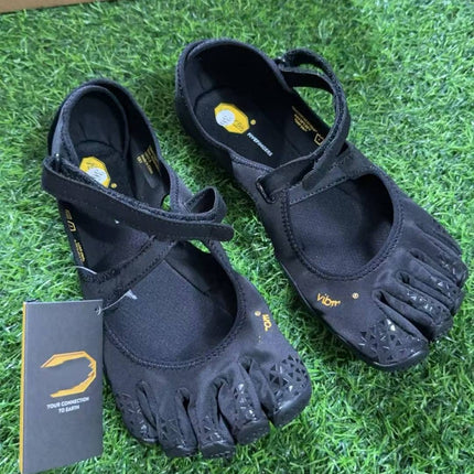 Women's Five-Finger Fitness Dance Shoes