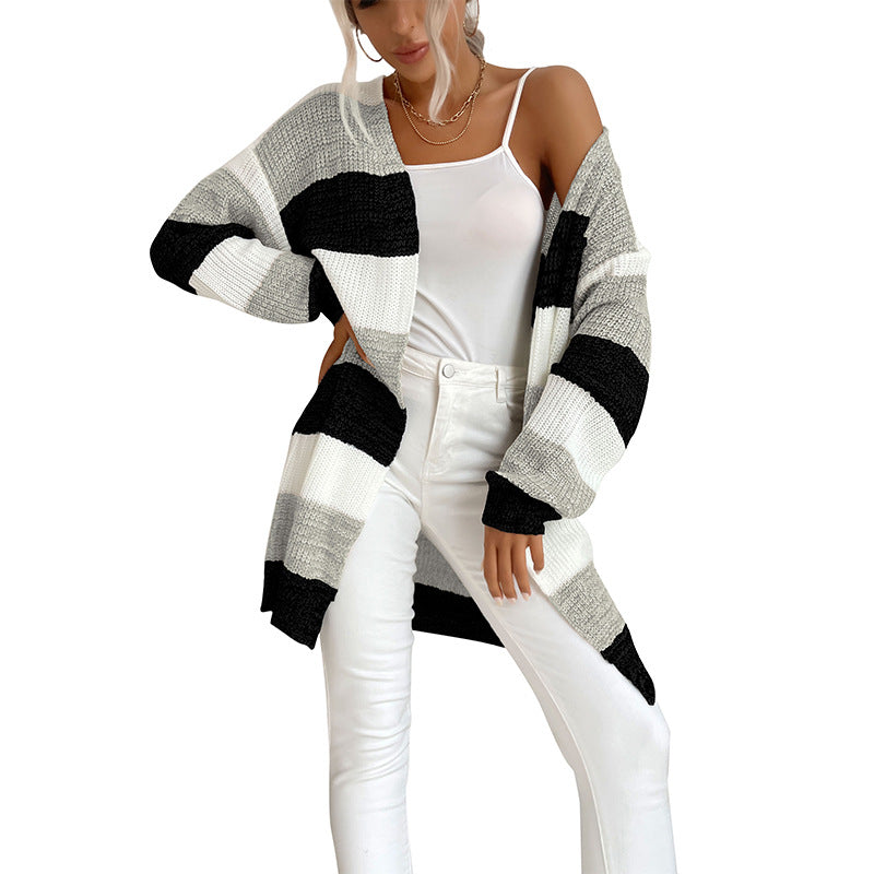 Womens Color Block Buttonless Sweater Coat