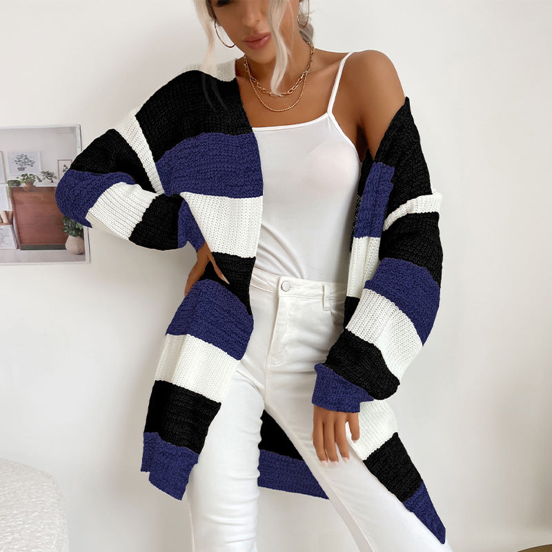 Womens Color Block Buttonless Sweater Coat
