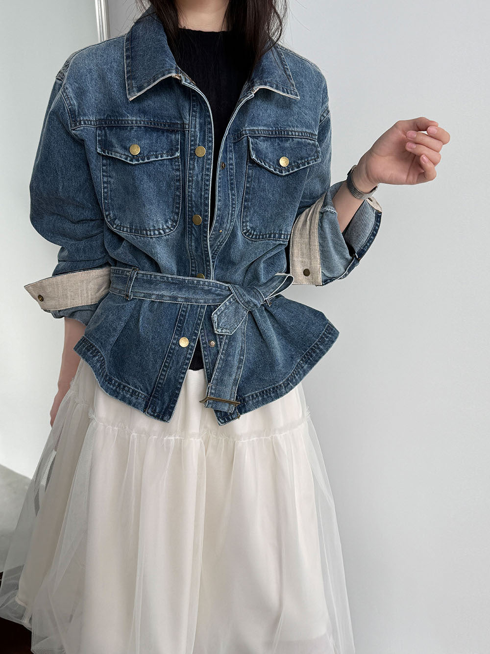 Retro washed denim women's fitted jacket with waistband